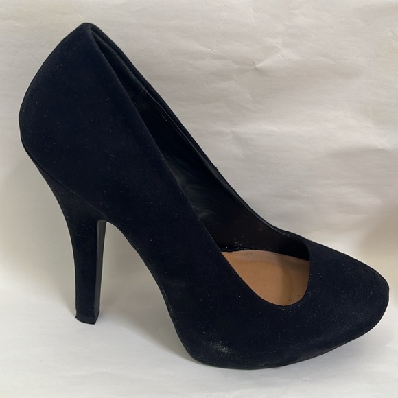 Qupid Suede Heels - Picture 3 of 7